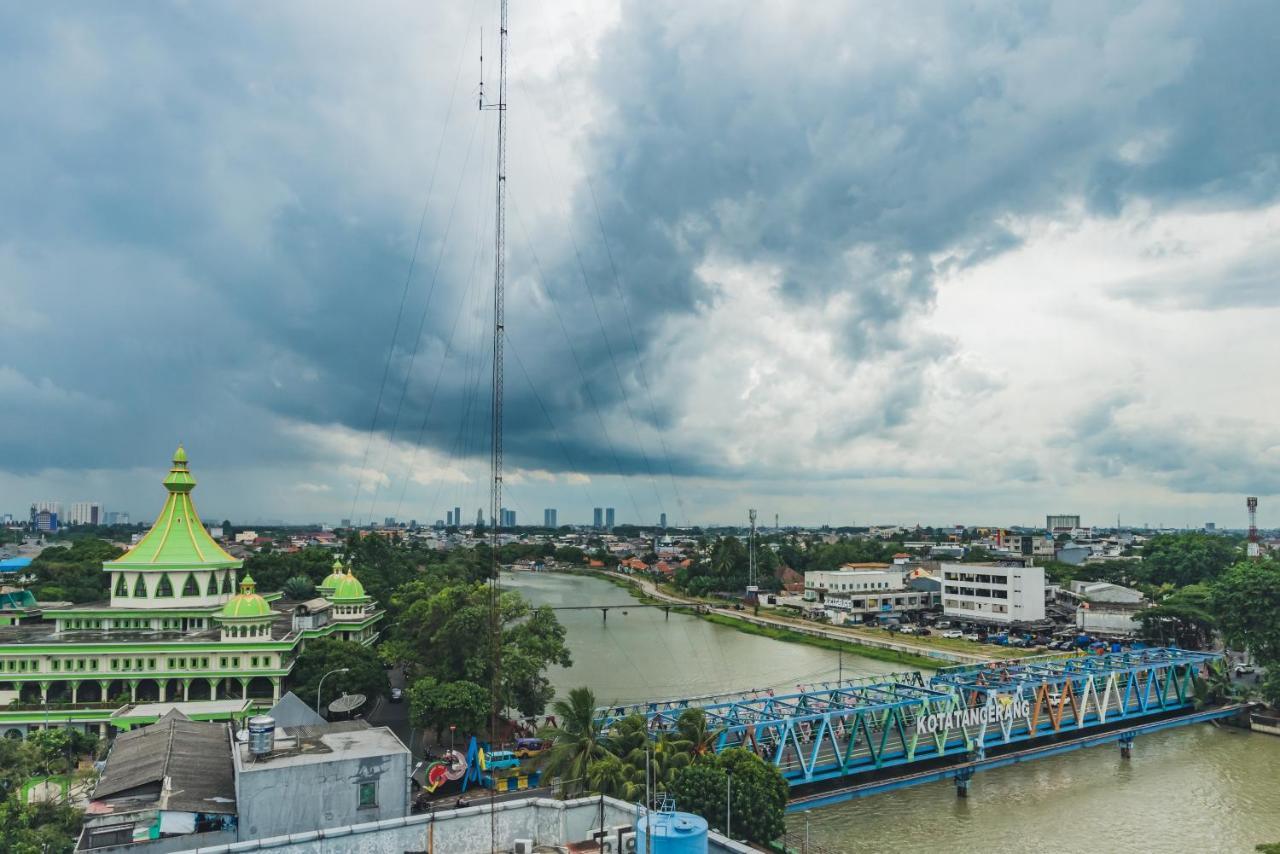 Yellow Bee Tangerang Dış mekan fotoğraf